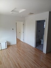 1133 E 101st St in Los Angeles, CA - Building Photo - Building Photo
