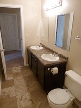 595 Belland Ave in Vadnais Heights, MN - Building Photo - Building Photo