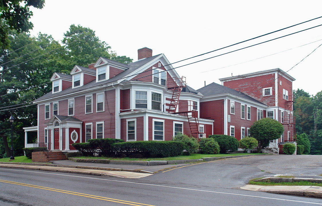 19 Main St in Durham, NH - Foto de edificio