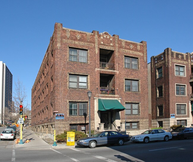 1536 Lasalle Ave