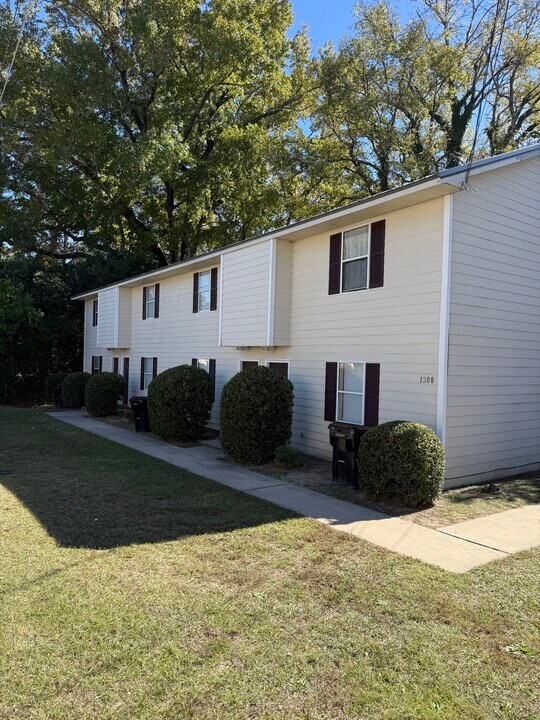 1208 37th St in Columbus, GA - Building Photo