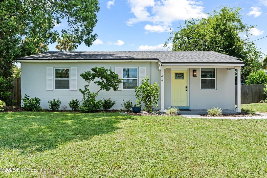 1012 N 9th St in Jacksonville Beach, FL - Building Photo