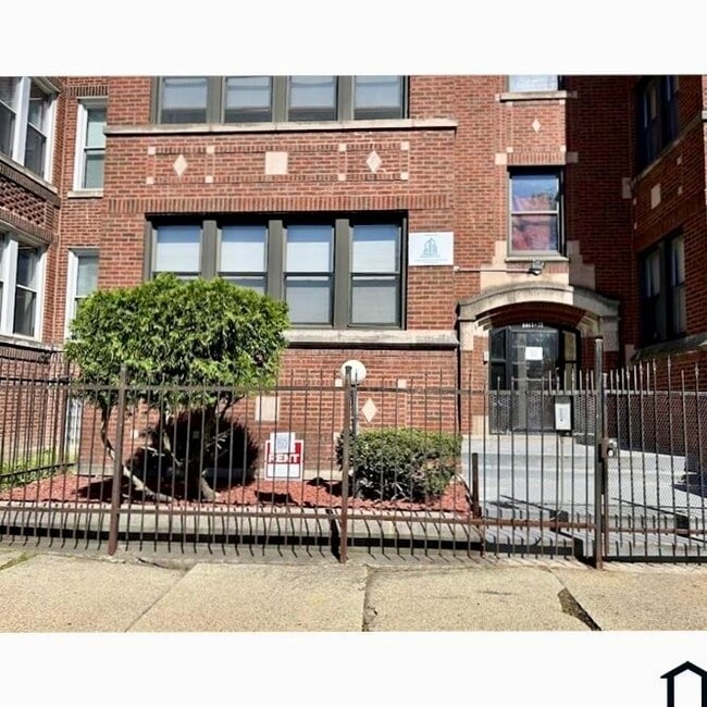property at 8017 S Carpenter St