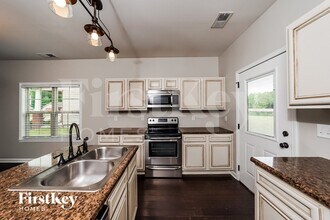 345 Deer Creek Way in Odenville, AL - Building Photo - Building Photo