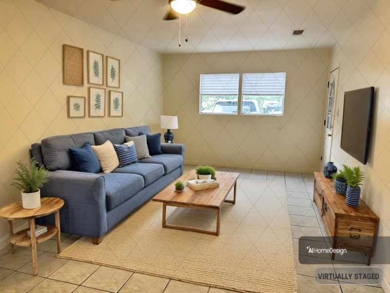 1023 W Snyder St in Alvin, TX - Building Photo