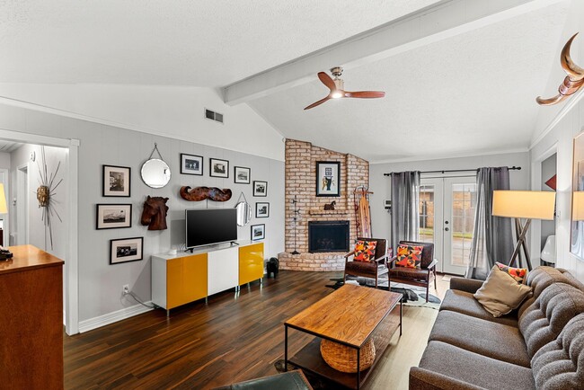property at 1178 Bournewood Dr