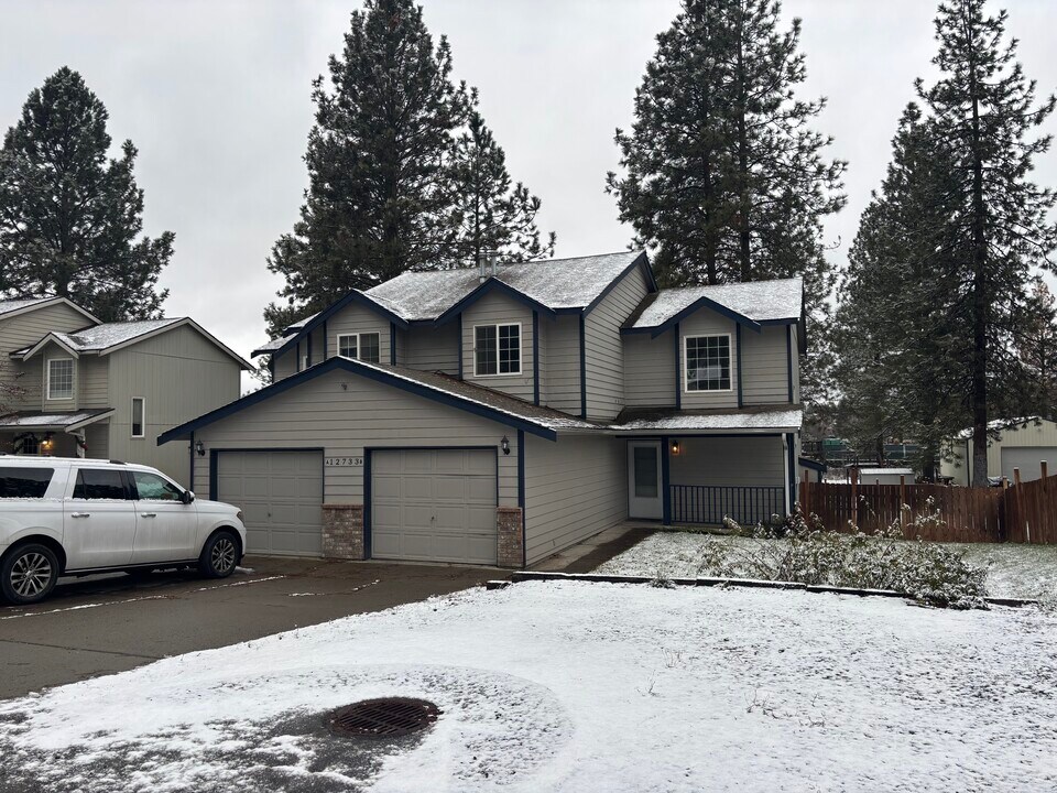 12733 N Dakota St, Unit A in Spokane, WA - Building Photo