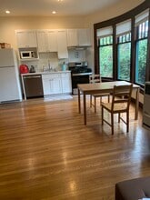 2739 Dwight Way, Unit A in Berkeley, CA - Foto de edificio - Building Photo