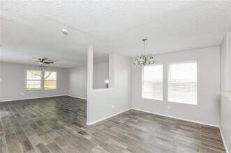6051 Guilia Dr in Grand Prairie, TX - Building Photo - Building Photo