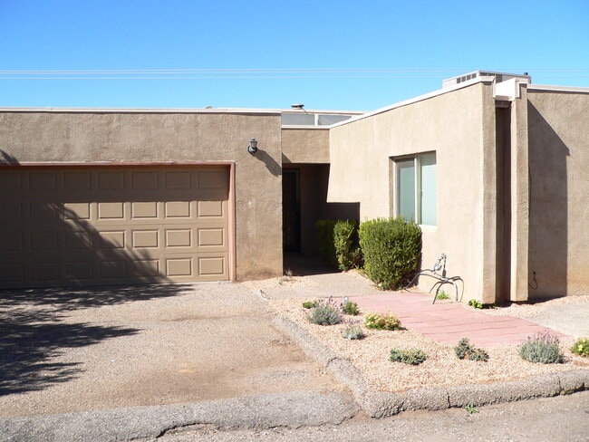 1808 Tramway Terrace Loop NE in Albuquerque, NM - Foto de edificio - Building Photo