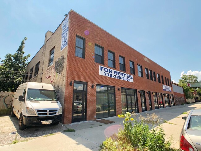 1104 Pacific Street in Brooklyn, NY - Foto de edificio - Interior Photo