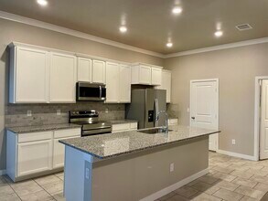7442 31st St in Lubbock, TX - Building Photo - Building Photo