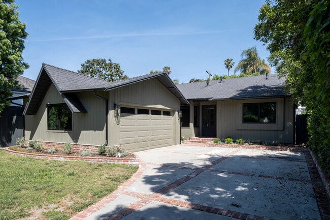 property at 4316 Bellaire Ave