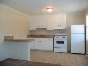 Cedar Green Apartments in Walkertown, NC - Building Photo - Interior Photo