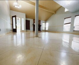 1906 Woodstream Blvd in Sugar Land, TX - Building Photo - Building Photo