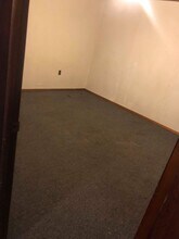 1300 Brice St in Lebanon, MO - Building Photo - Building Photo