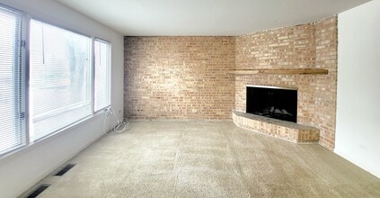 712 Concord Ln in Barrington, IL - Building Photo - Building Photo