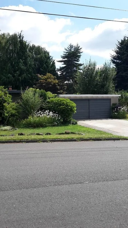 16211 SE 8th St in Bellevue, WA - Building Photo - Building Photo