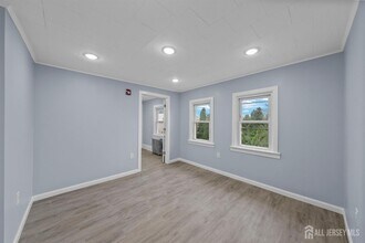 6 1st Ave in Raritan, NJ - Building Photo - Building Photo