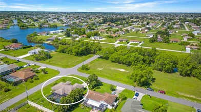 1001 NE 6th Ave in Cape Coral, FL - Building Photo - Building Photo