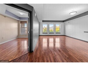 615 N 1st St-Unit -405 in Minneapolis, MN - Building Photo - Building Photo