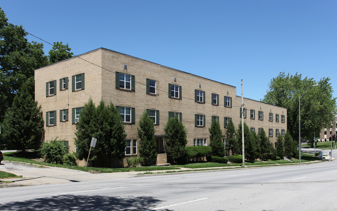 Country Club Plaza in Kansas City, MO - Building Photo