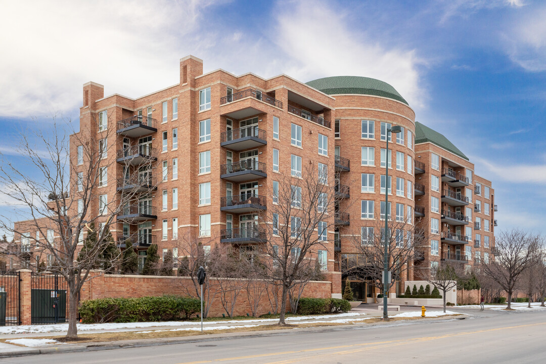 One Polo Creek in Denver, CO - Foto de edificio