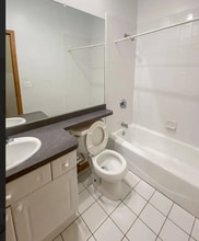 2735 N Wayne Ave, Unit 1n in Chicago, IL - Foto de edificio - Building Photo