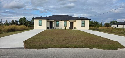 927 Chenault St in Lehigh Acres, FL - Building Photo - Building Photo