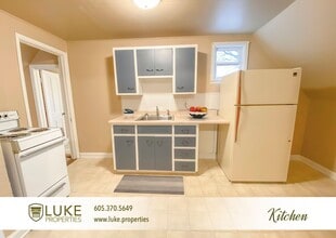 410 W 12th St in Sioux Falls, SD - Building Photo - Building Photo