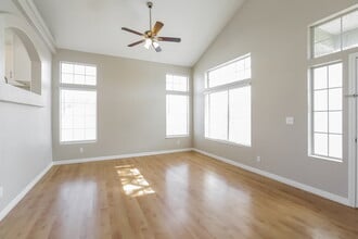 8828 Dove Cove Dr in Las Vegas, NV - Building Photo - Building Photo