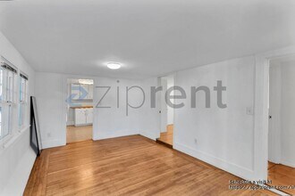 1055 48th St in Emeryville, CA - Foto de edificio - Building Photo