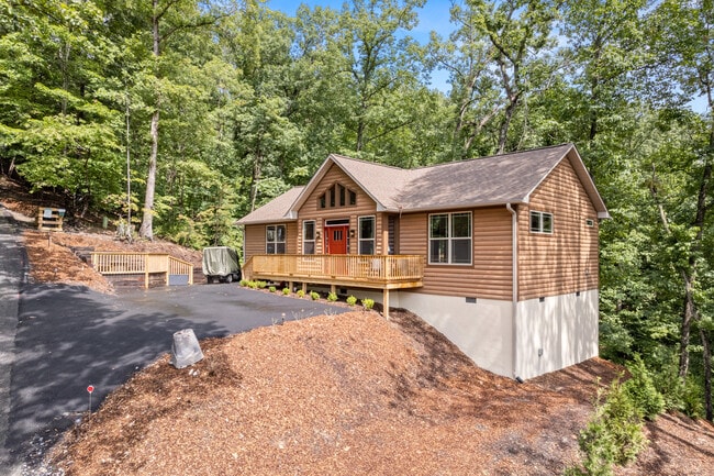 property at 131 Pier Point Dr