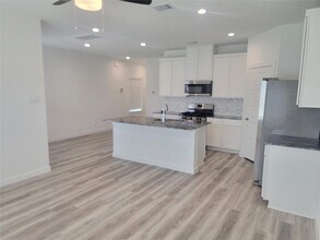 10109 Spring Branch Trail in Houston, TX - Building Photo - Building Photo
