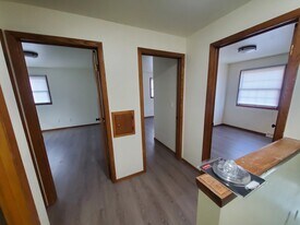 1863 Wisconsin St in Oshkosh, WI - Building Photo