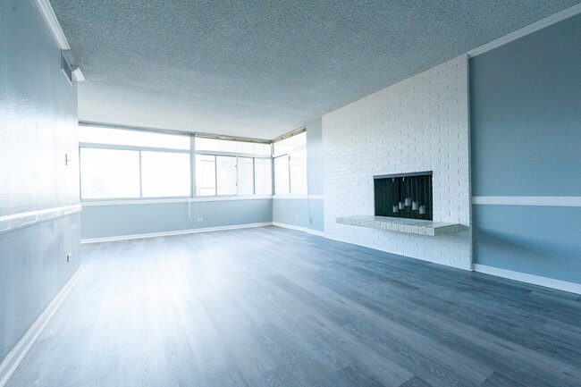 property at 1313 N Williams St