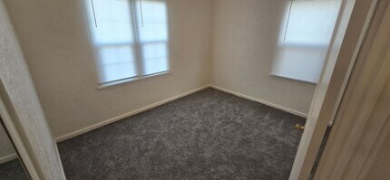 2518 Applegate Ave in Klamath Falls, OR - Building Photo - Building Photo