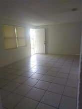 4841 Blossom Dr in Holiday, FL - Building Photo - Building Photo