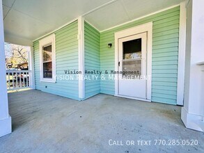 31 Reynolds St in Newnan, GA - Building Photo - Building Photo