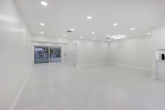 4820 Tyler St in Hollywood, FL - Building Photo - Building Photo
