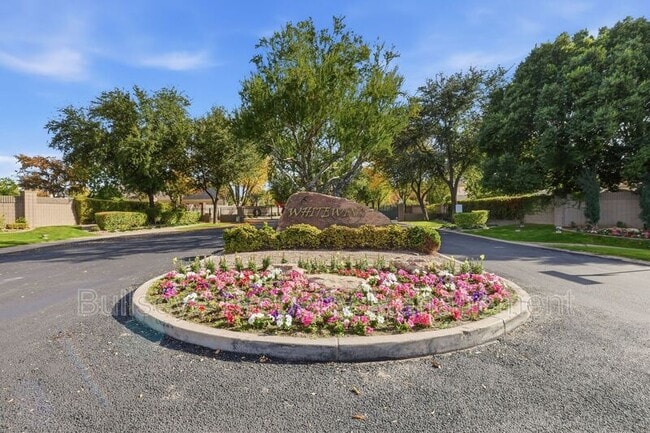 property at 2558 E Page Ct