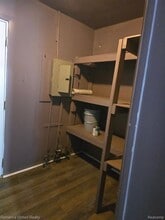 25006 Midland Ave in Redford Township, MI - Building Photo - Building Photo