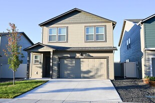 20628 E Mdw Spg Lp in Liberty Lake, WA - Building Photo