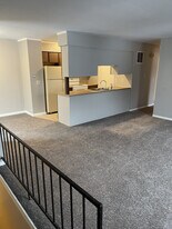 4465 W Milham Ave in Portage, MI - Building Photo