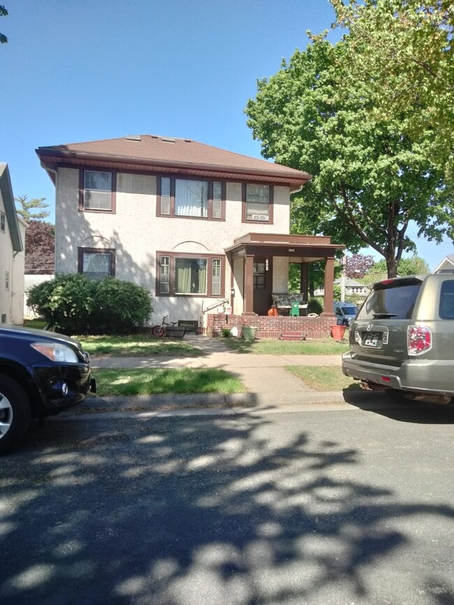 3400 Fremont Ave S