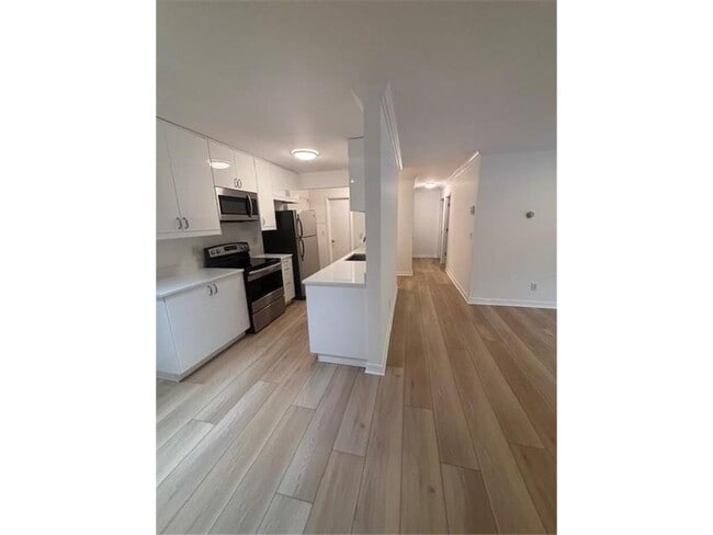 821 Douglas Ave in Minneapolis, MN - Building Photo - Building Photo