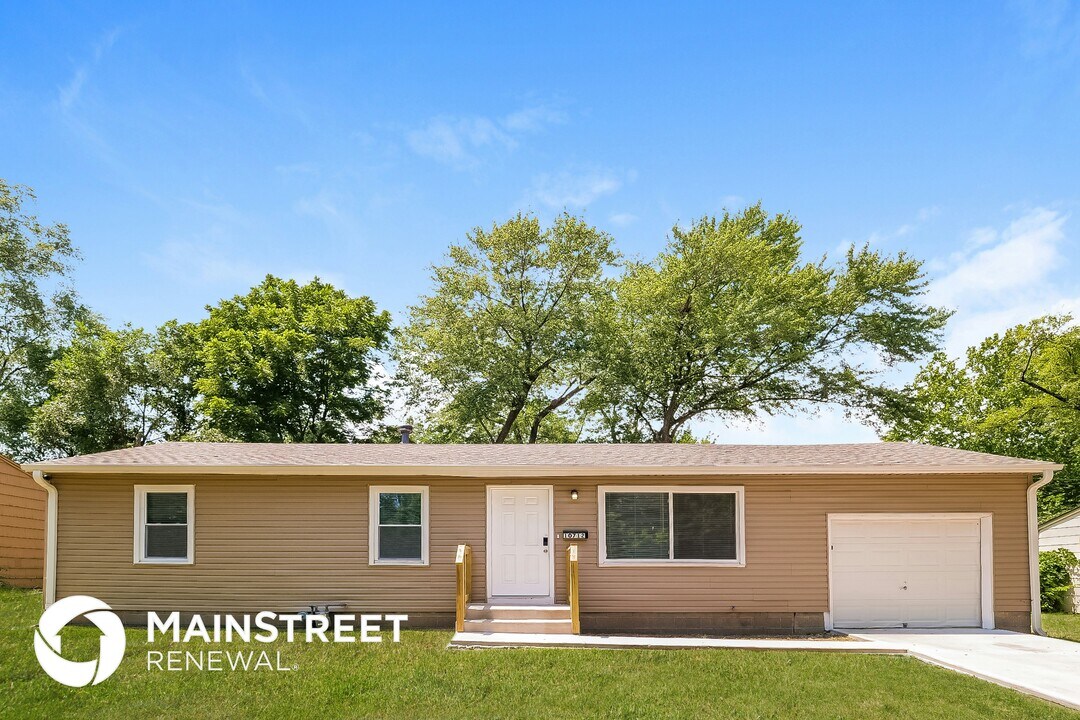 10712 Bennington Ave in Kansas City, MO - Building Photo