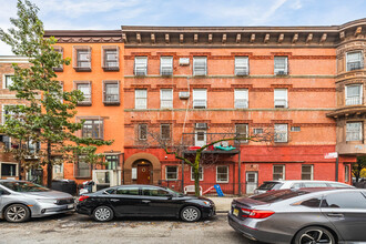 66 Heyward St in Brooklyn, NY - Building Photo - Building Photo