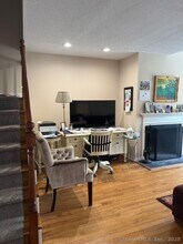 144 Roberton Crossing in Fairfield, CT - Building Photo - Building Photo