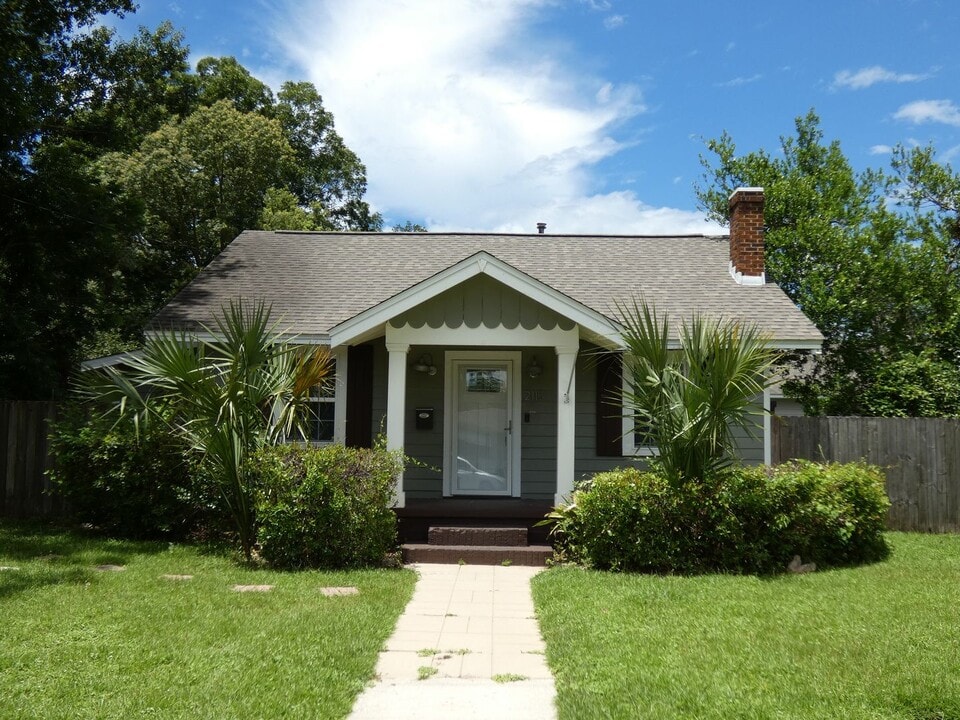 2115 N 12th Ave in Pensacola, FL - Building Photo